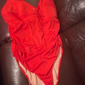 Cacique swim set. Swimsuit and swim cover!